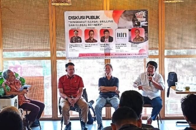 
					Pemerintah dan Pemangku Wewenang (DPR) Diminta Berikan Solusi Terhadap Pelaku Illegal Drilling dan Refinery