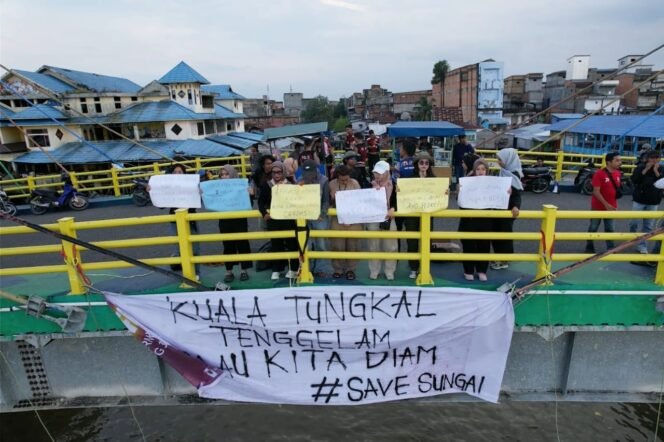 
					Aksi di WFC, Mapala Pamsaka Bersama GBC dan Caldera Ingatkan Masyarakat Akan Bahayanya Dampak Dari Krisis Iklim