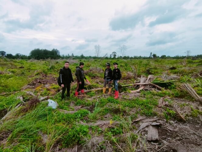 
					Konflik Lahan Masyarakat Desa Rawasari Bersama PT. Atga Terus Bergulir Dipolres Tanjabtim, DPD Grib Jaya Provinsi Jambi : Kita Selesaikan Sampai Ke Akar Akarnya