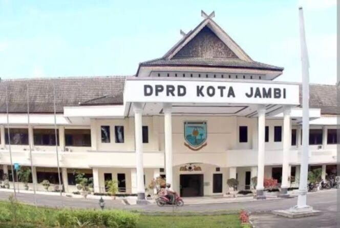 
					Kontradiktif Kinerja Komisi 1 DPRD Kota Jambi, Transparansi Informasi Publik Dipertanyakan! 