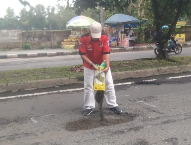 
					Sekjen PWDPI : Diduga Kualitas Jalan Aspal Kota Bandarlampung Sangat Buruk dan Bannyak Makan Korban