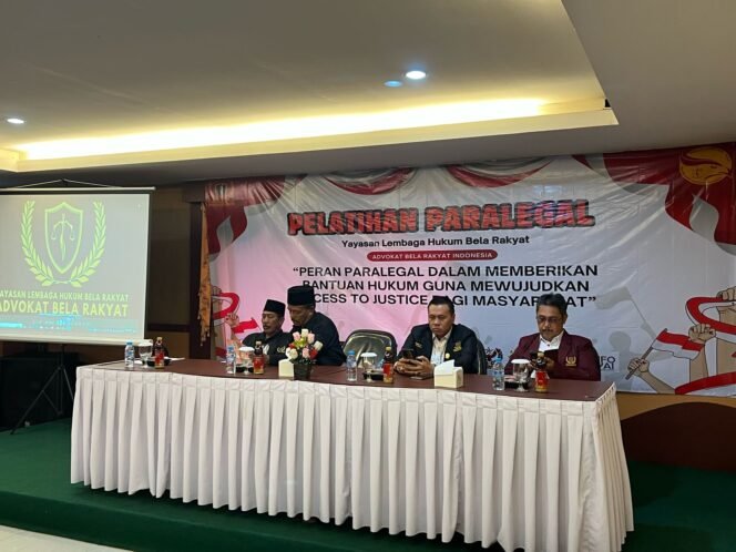 
					Gelar Pelatihan Paralegal Ke-2, Ketum ABR-I Berikan Penghargaan Kepada M.Nurullah RS