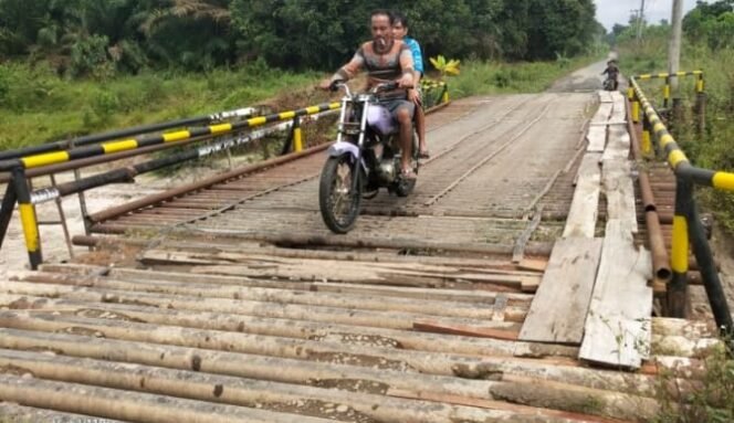 
					Kejati Sumsel Diminta Usut Kepemilikan Tanah Ribuan Hektar di Pangkalan Tarum