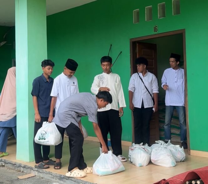
					Air Mata Haru di Danau Malahayati: Dr. Muhammad Kadafi Kembali Santuni Anak Yatim dengan Cinta yang Tak Pernah Putus