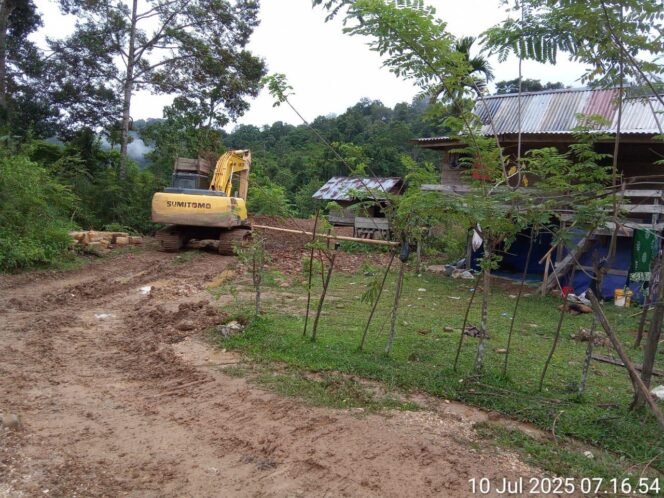 
					Bupati Tutup Mata, Tipidter Tutup Telinga: Sarolangun Dalam Kepungan Pertambangan Emas Ilegal