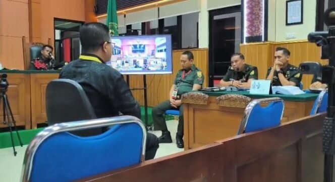 
					Hasil Autopsi Peluru Tembus Mata Kiri Bripka Petrus, Putri : Ada Perbedaan Keterangan Saksi Ahli dan Terdakwa