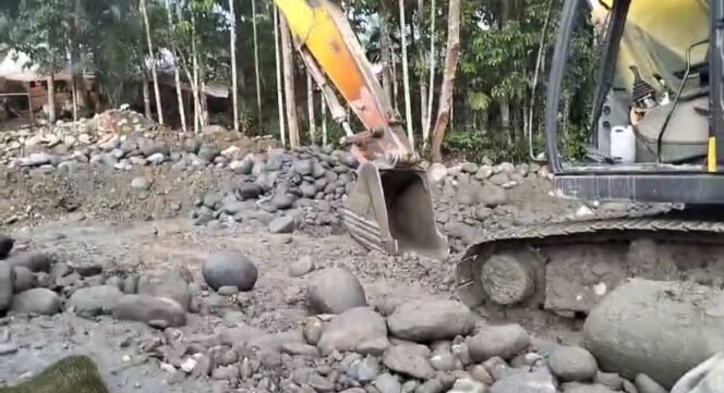 
					Diduga Indra Risyanto Suhaimi dan Harbendi Anggota BPD Menjadi Dalang Dibalik Tambang Emas Ilegal di Batang Asai