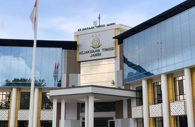 
					Kinerja Lemah, Kasus Mandek: Kejati Jambi Dinilai Gagal Ungkap Dalang Kasus Dugaan Korupsi Cetak Sawah Merangin