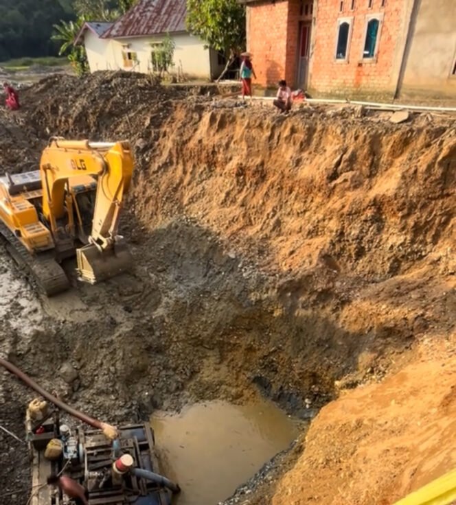 
					Kerusakan Lingkungan Akibat PETI Sungai Manau, Warganet: Bupati Tak Sanggup, Gubernur Pun Diam