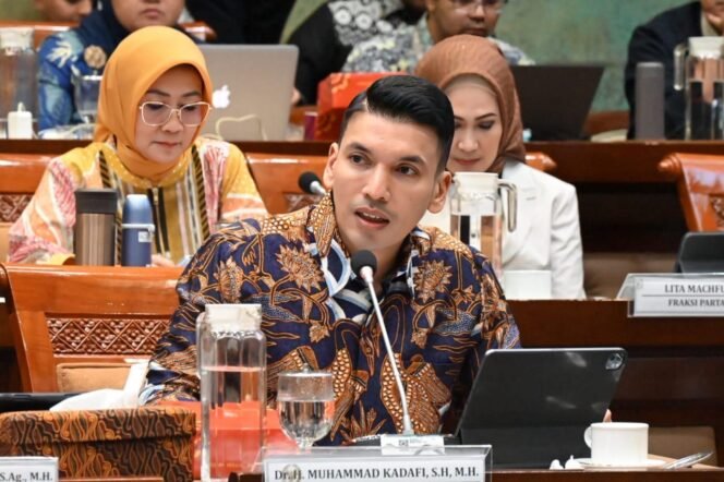 
					Kadafi: Dari Pesantren untuk Bumi Edukasi Bank Sampah dan Limbah Rumah Tangga oleh BRIN dan Komisi X DPR RI