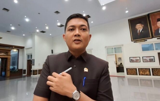 
					Ketua DPRD Jambi Muhammad Hafiz Fatah Dorong Pembentukan Satgas Tindak Pelansir BBM Nakal