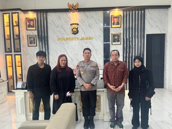 
					Apresiasi Respon Kapolresta Jambi: Yung Yung Chandra Meminta Kasus Pengrusakan Bangunan Miliknya Segera Dituntaskan