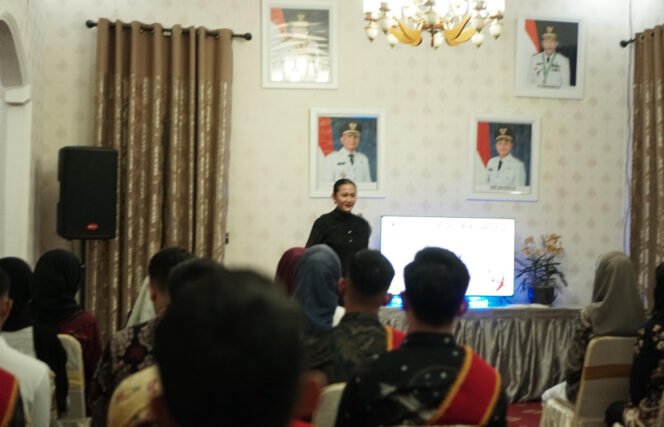 
					Terbang Tinggi, Pulang Mengabdi: Nadia Sastra Kembali ke Sarolangun untuk Menginspirasi Generasi Muda