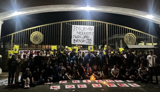 
					PMII Komisariat UIN STS Jambi Ikut Serta Mimbar Bebas Peringatan Hari Anti Korupsi dan Hari HAM