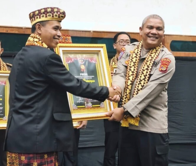 
					Ketum DPP PWDPI M. Nurullah RS Dinobatkan Tokoh Pers Nasional pada HUT Ke-3 PWDPI