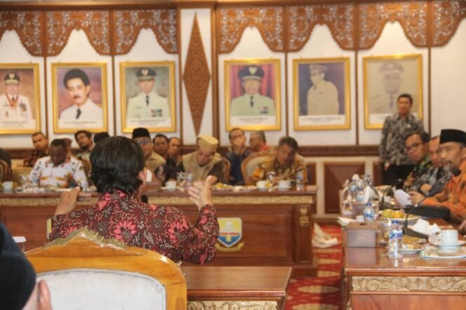 
					Warga Mendalo Darat & Aur Kenali Tegas Menolak Stockpile Batubara di Kawasan Padat Penduduk