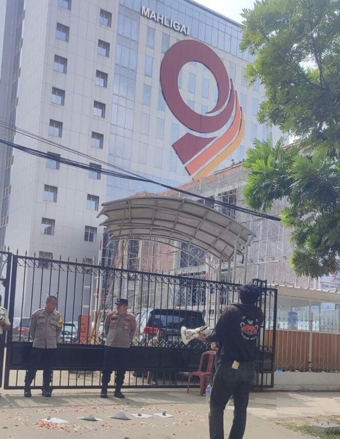 
					GBRK Desak Evaluasi Jabatan Komisaris Utama Bank 9 Jambi, Soroti Potensi Pelanggaran UU Pelayanan Publik