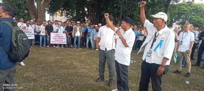 
					Ratusan Buruh Koperasi TKBM Panjang Menolak Keras Oknum Ormas yang Berpotensi Pecah Belah Buruh