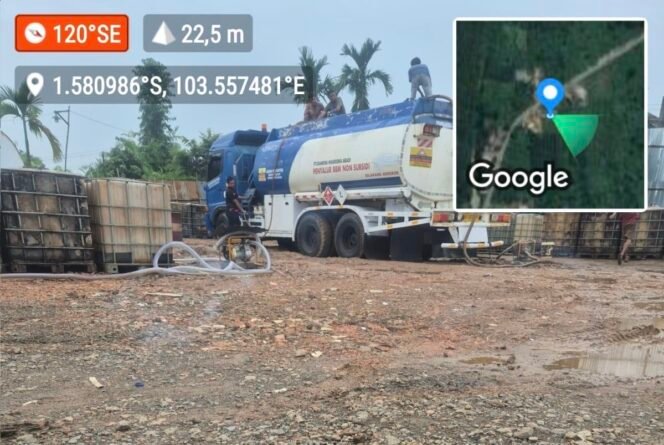 
					Mobil Tangki PT Diandra Kharisma Abadi: Armada Perbantuan Pertamina Jambi Terpantau Masuk Gudang Penimbunan BBM