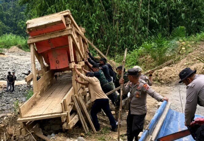 
					UNESCO Dijadwalkan Lakukan Revalidasi Geopark Merangin: Pemkab dan Polisi Kalang Kabut Tertibkan PETI