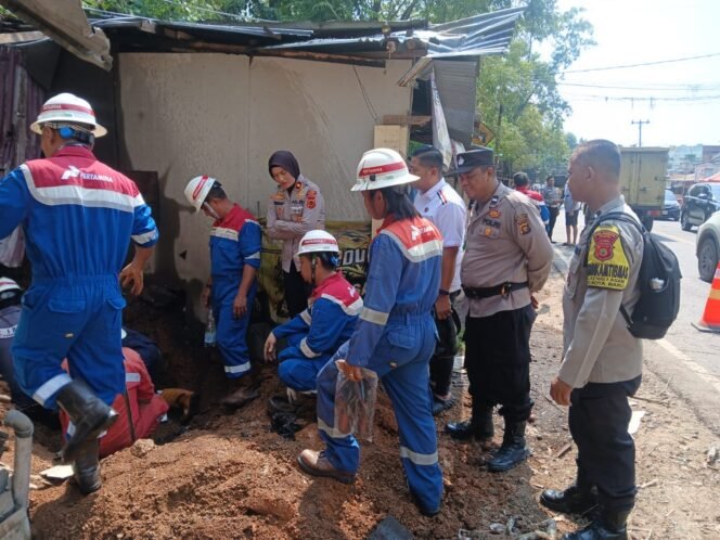 
					Terungkap! Polisi Klaim Sudah Kantongi Identitas Terduga Pelaku Pembobolan Pipa Pertamina