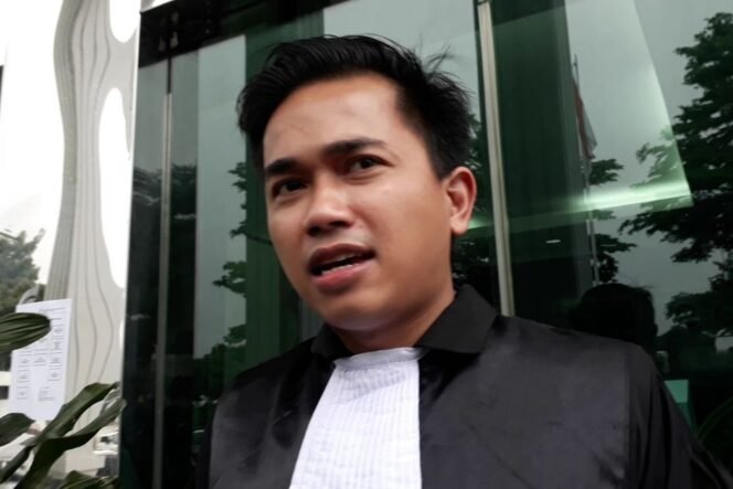 
					Arjana Bagaskara Solichin, S.H., M.H: Lawyer Muda, dari Korporasi hingga Menggugat Negara